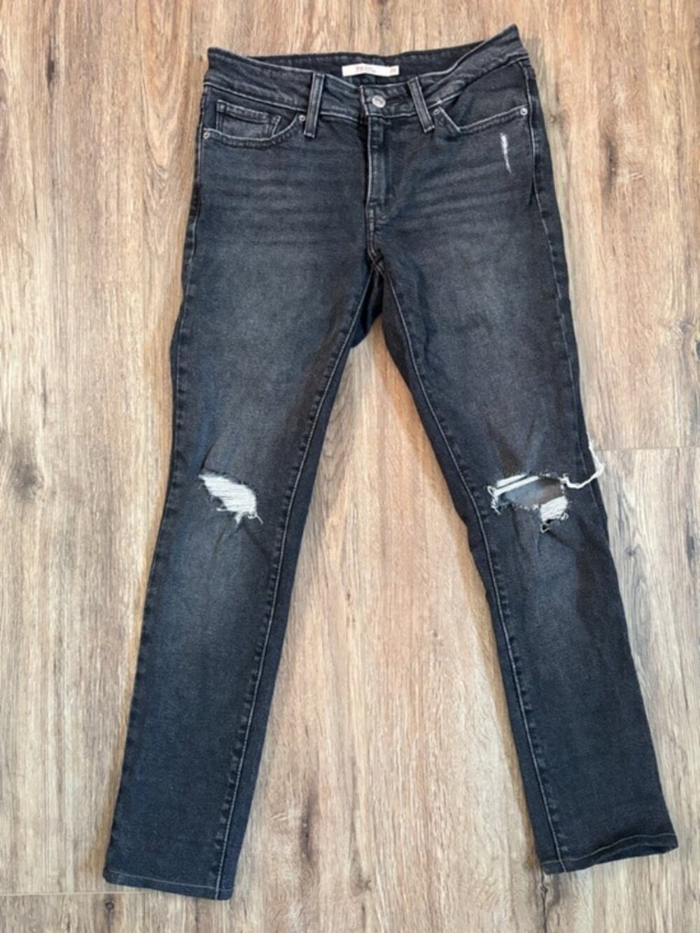 711 Skinny Levi's Jeans